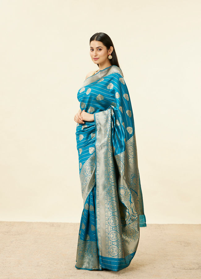 alt message - Mohey Women True Blue Paisley Bordered Saree image number 3