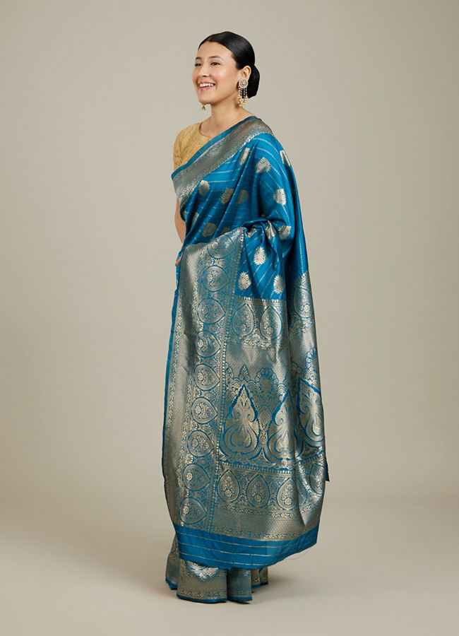 Mohey Women True Blue Paisley Bordered Saree image number 2