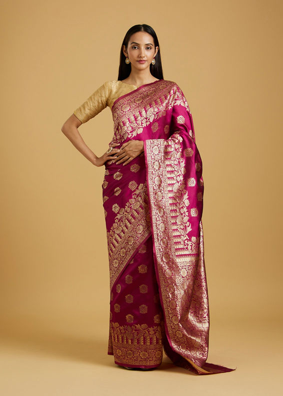 Mohey Women Elegant Wine Saree