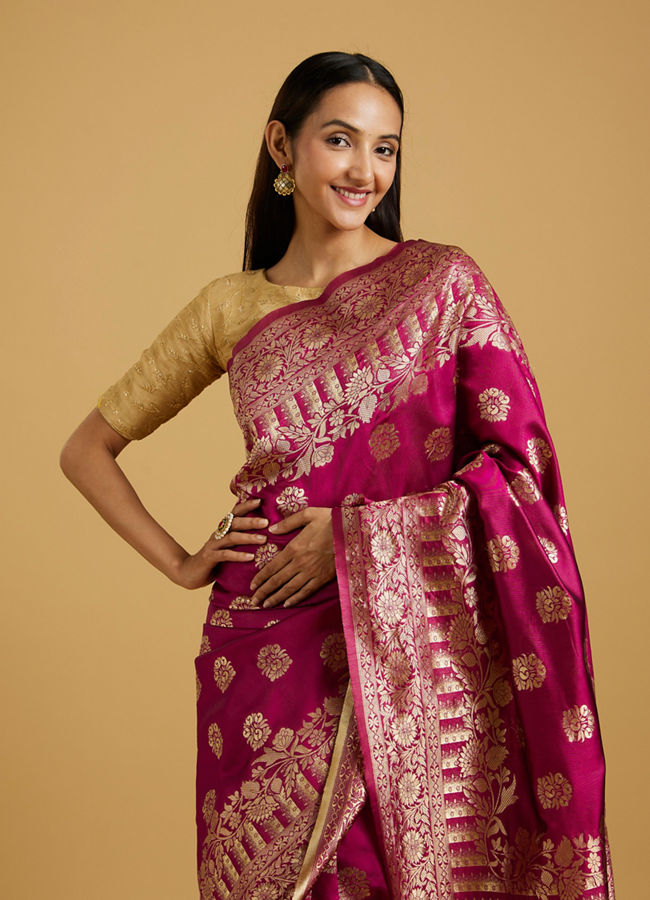 Mohey Women Elegant Wine Saree