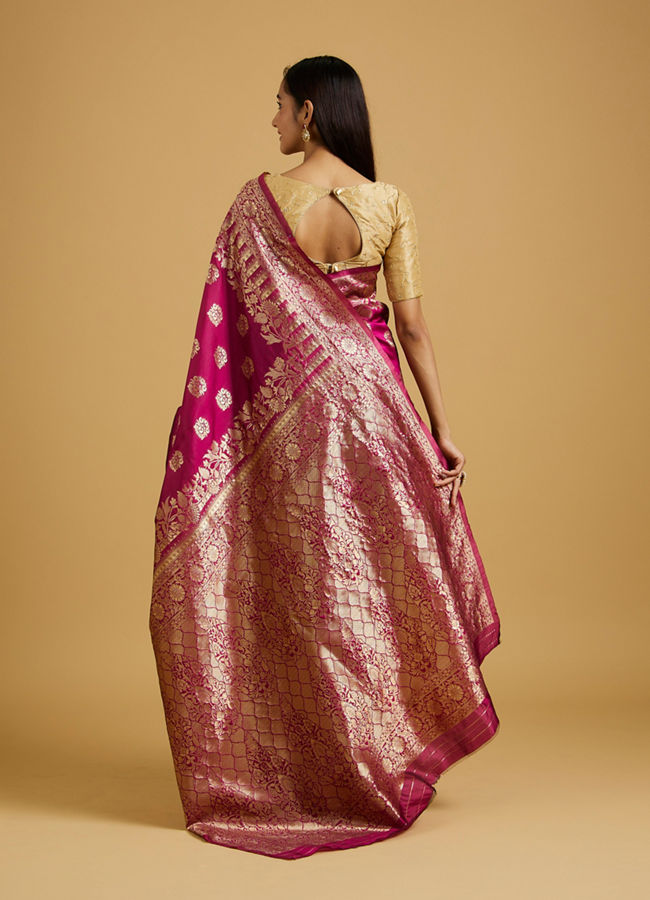 Mohey Women Elegant Wine Saree