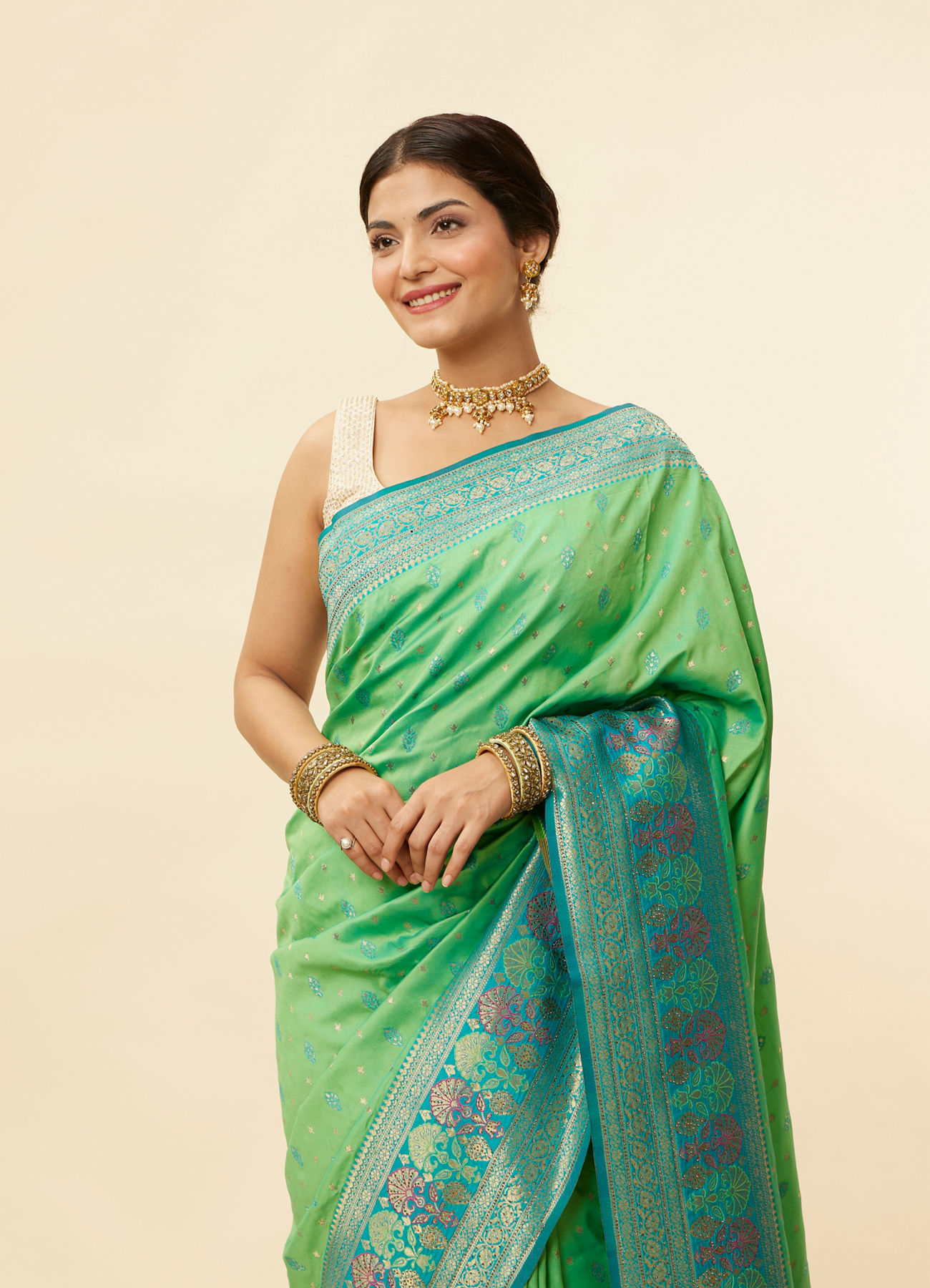 Mohey Women Emerald Green Zari and Stone Work Saree