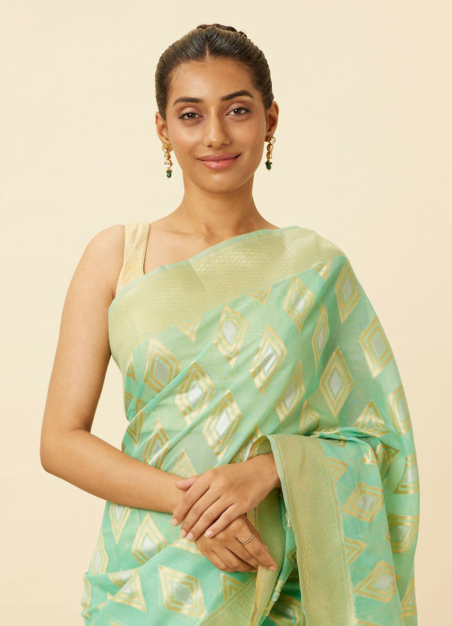 Mohey Women Mint Green Saree with Diamond Patterns