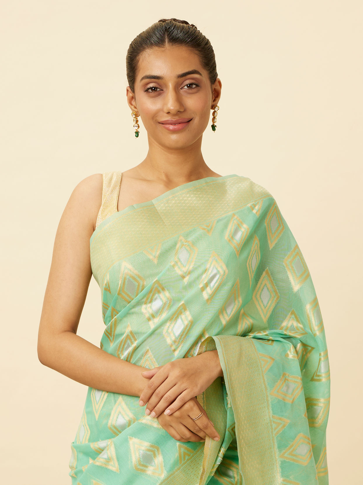 Mint Green Saree with Diamond Patterns image number 1