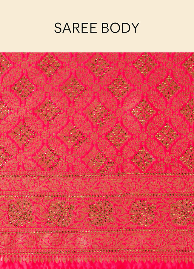 Mohey Women Fuchsia Pink Floral Patterned Saree