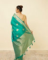 alt message - Mohey Women Turquoise Green Saree with Peacock Patterns image number 2