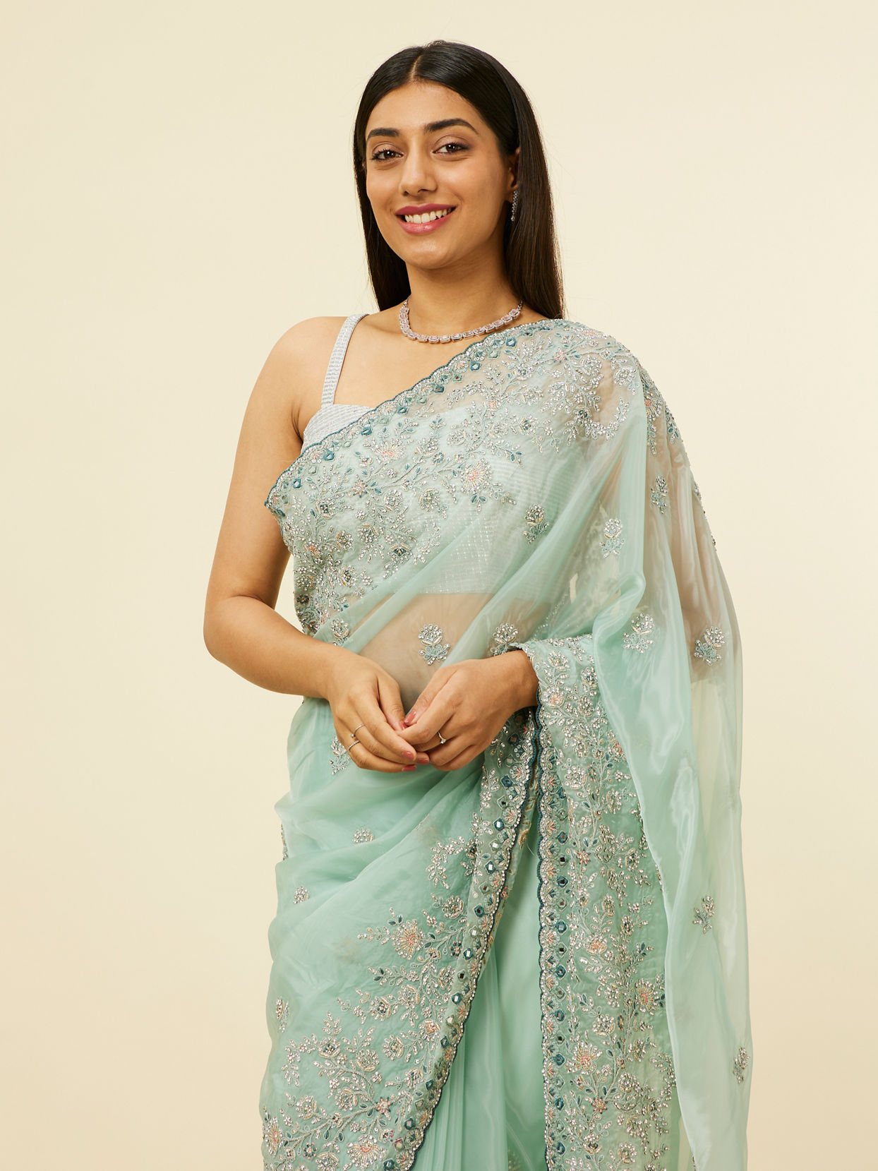 alt message - Mohey Women Sea Green Bel Buti Patterned Stone Work Saree image number 1