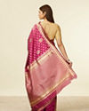 Mohey Women Mauve Wine Paisley Patterned Saree image number 2