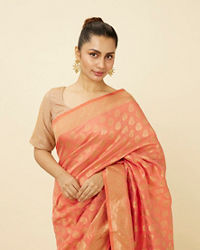 Mohey Women Coral Pink Floral Patterned Saree