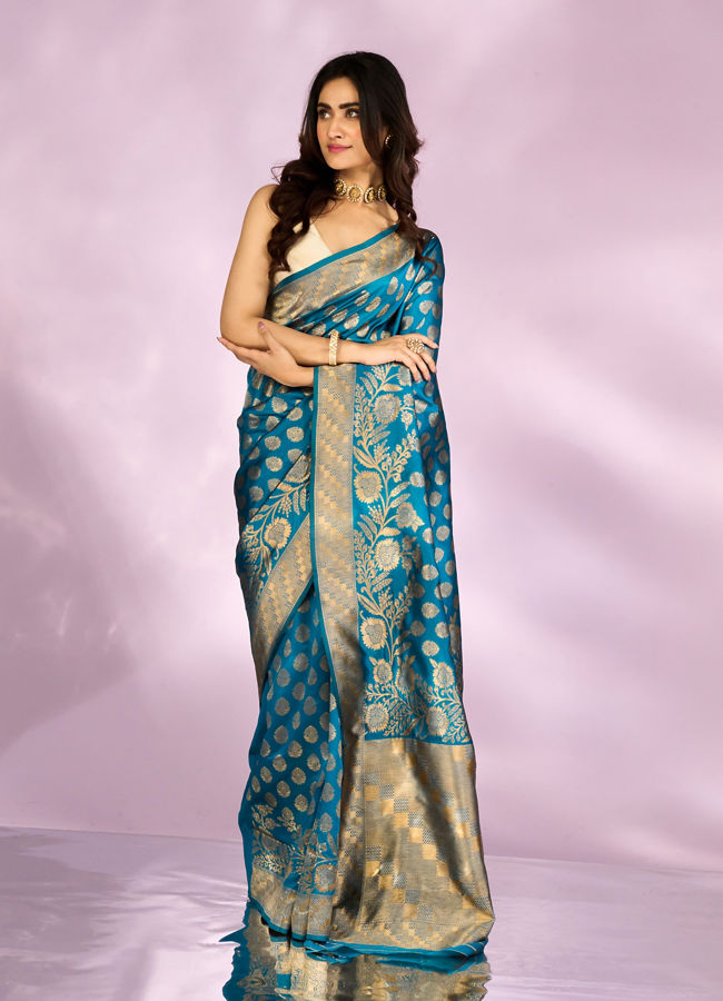 Mohey Women Elegant Cerulean Blue Tradition Saree