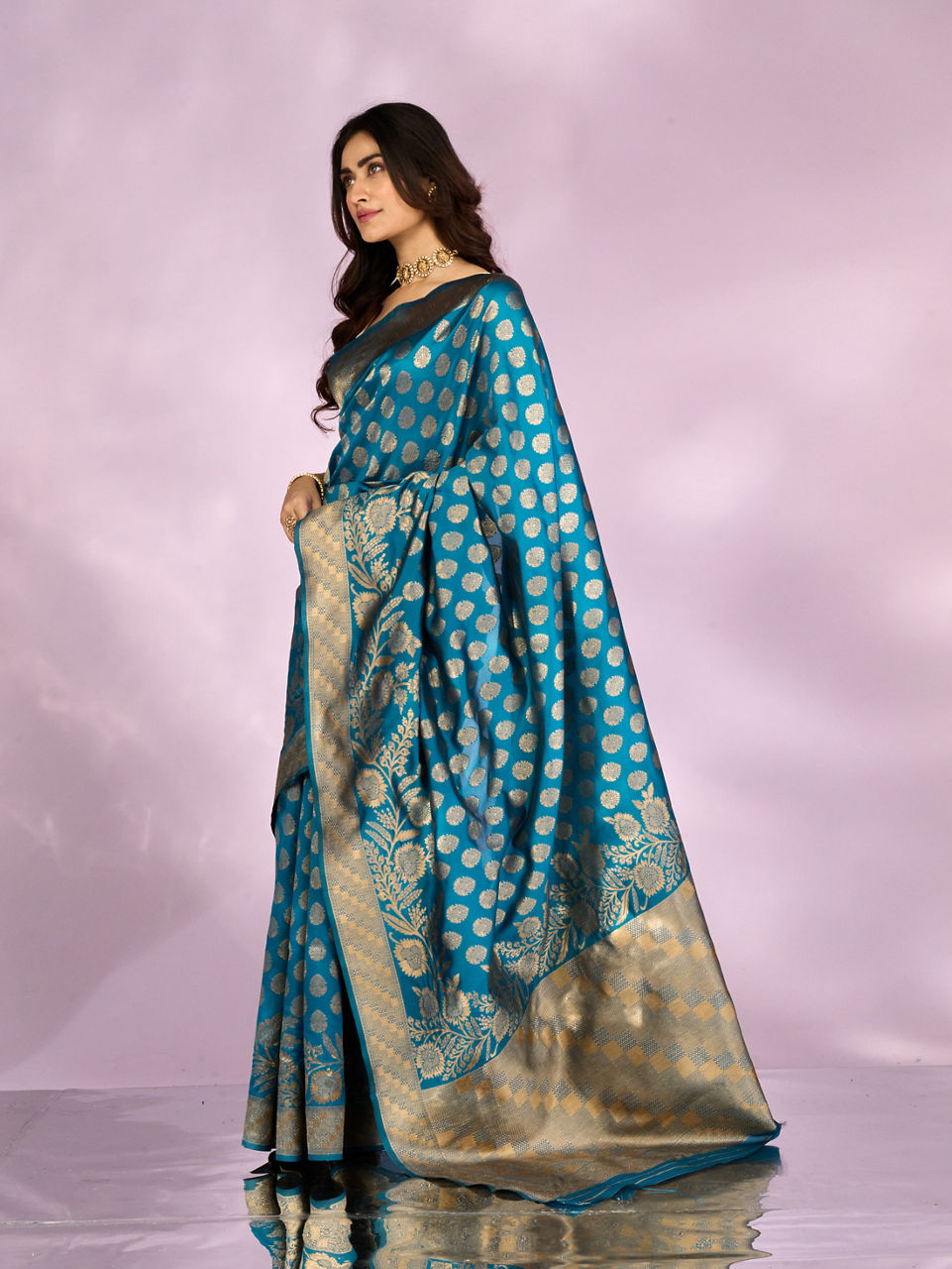 Mohey Women Elegant Cerulean Blue Tradition Saree