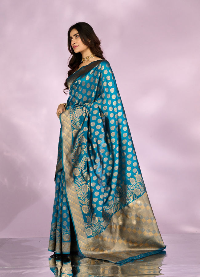 Mohey Women Elegant Cerulean Blue Tradition Saree