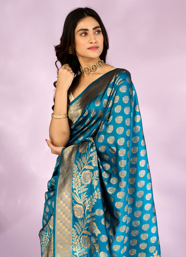 Mohey Women Elegant Cerulean Blue Tradition Saree