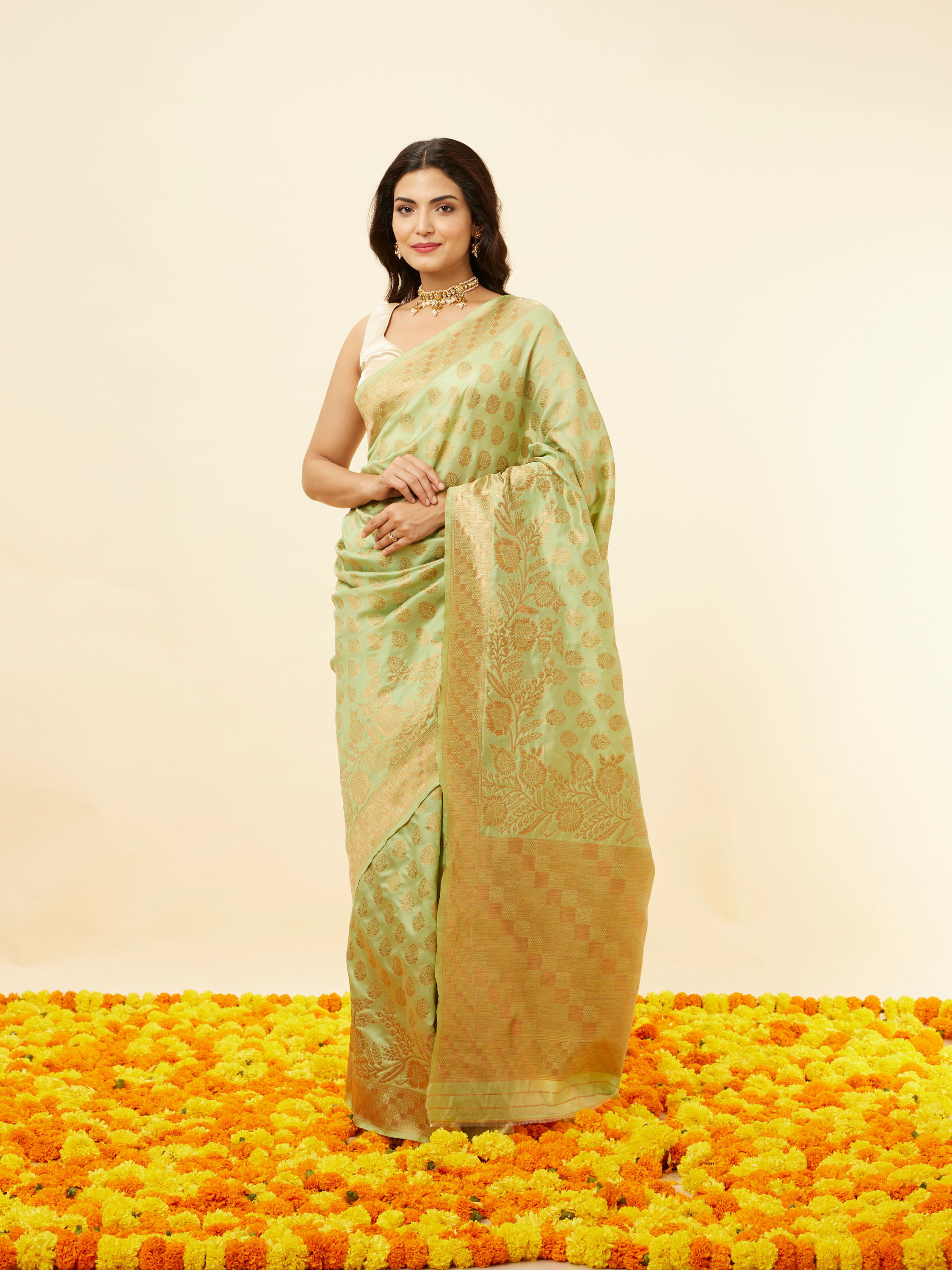 Mohey Women Pista Green Floral Zari Work Saree