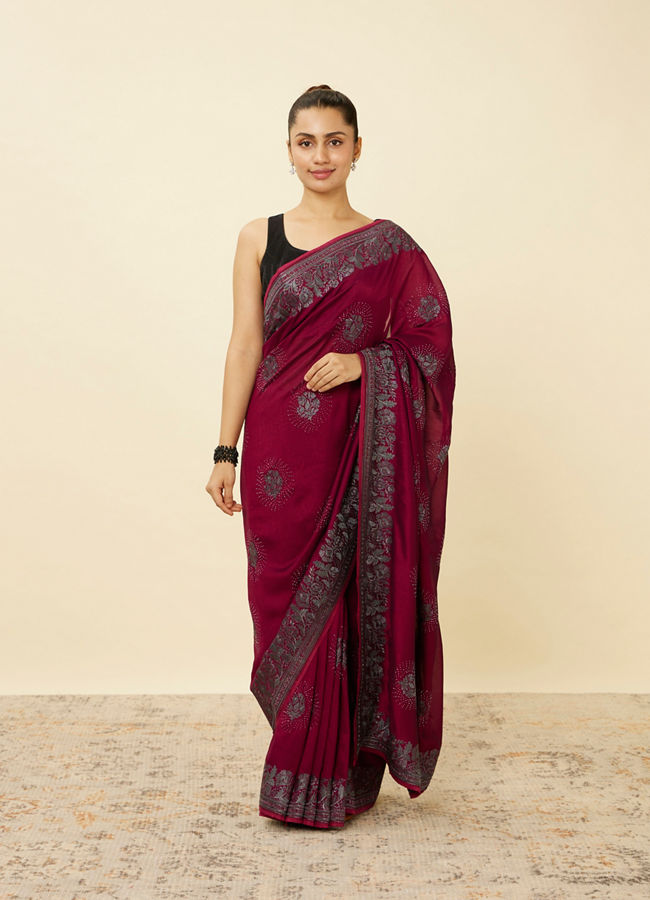 alt message - Mohey Women Rouge Red Stone Work Saree with Floral Patterns image number 0