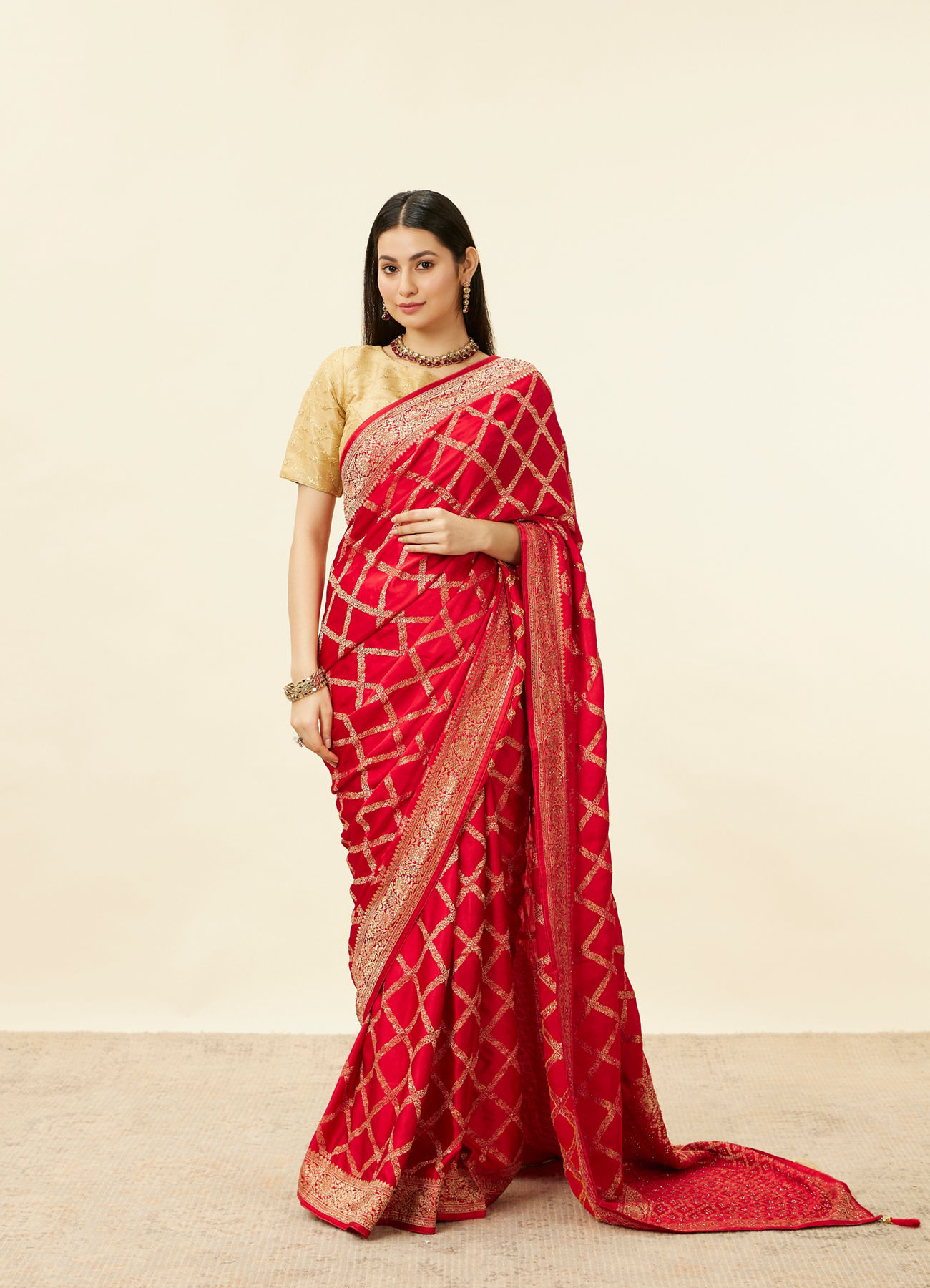 Mohey Women Tomato Red Grid Patterned Stone Work Saree