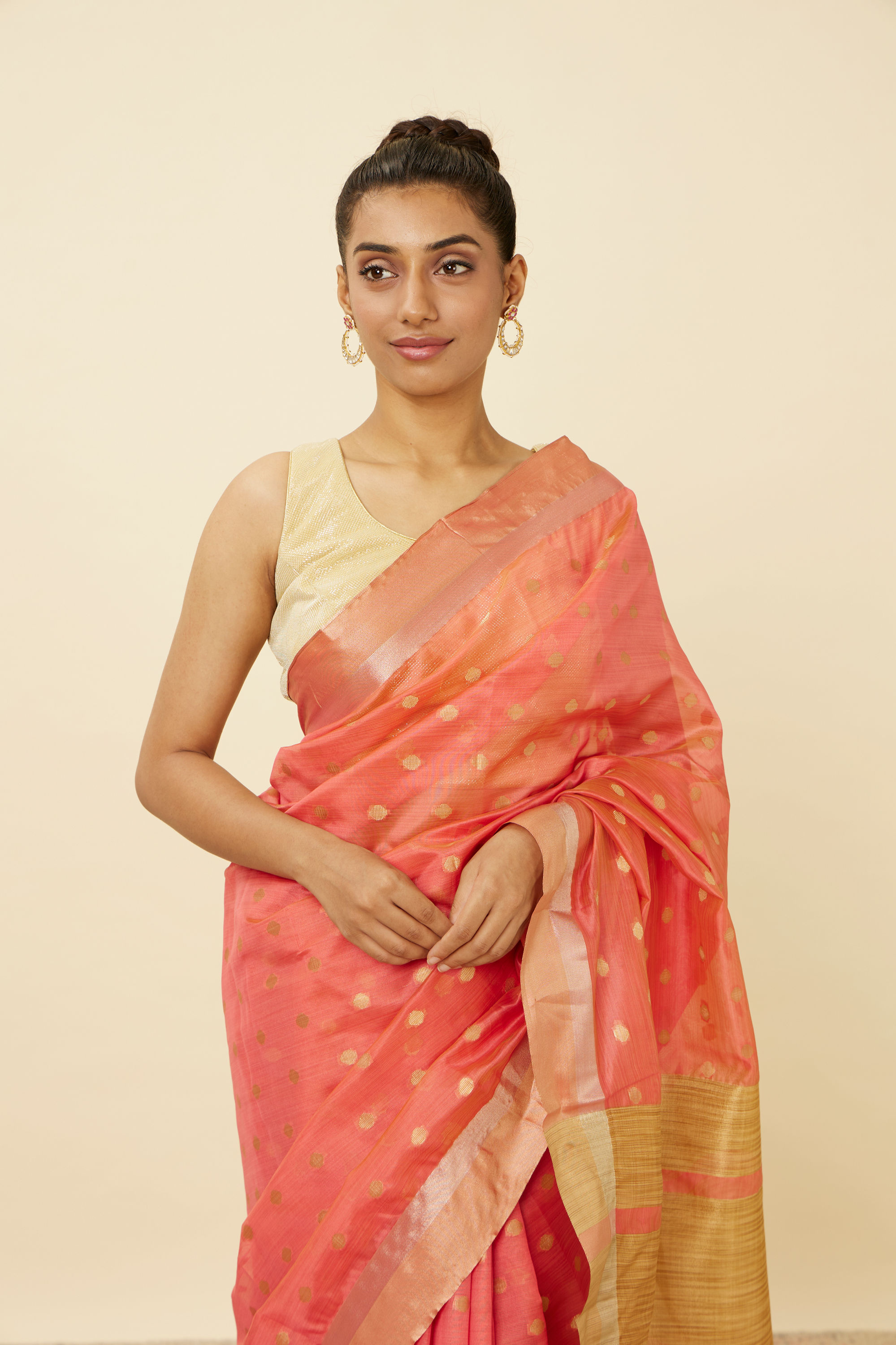 Mohey Women Flamingo Pink Saree with Zari Motifs