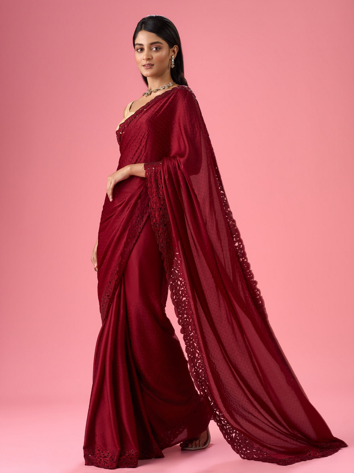 Mohey Women Maroon Splendor Satin Saree