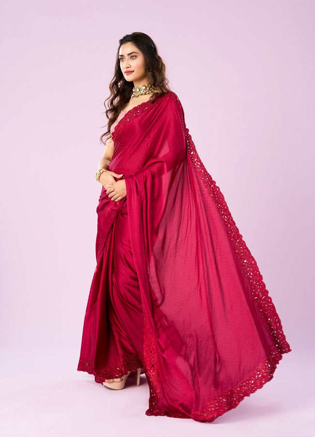 Mohey Women Pink Satin Majesty Saree