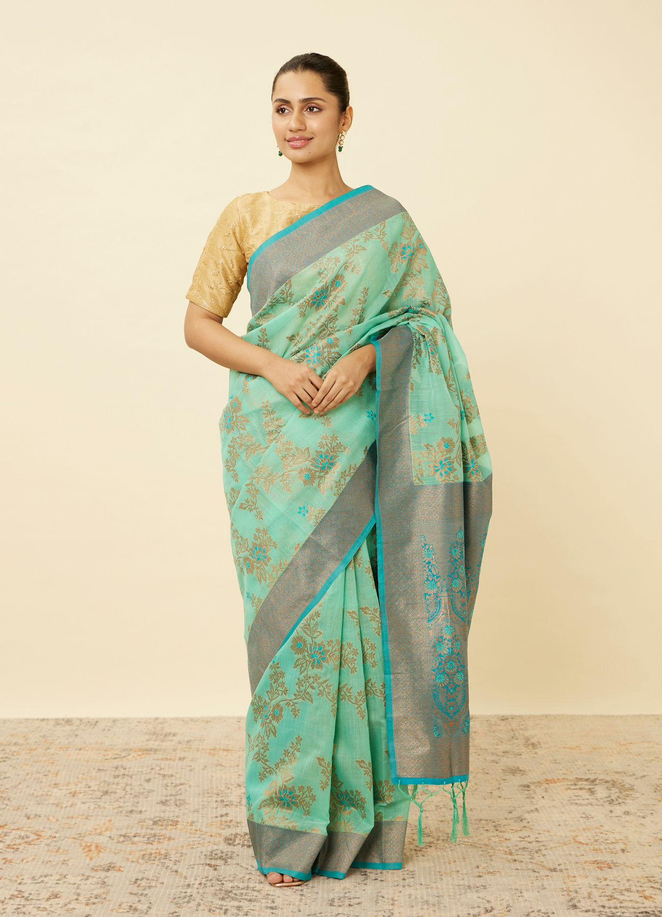 Mohey Women Teal Blue Bel Buti Patterned Saree