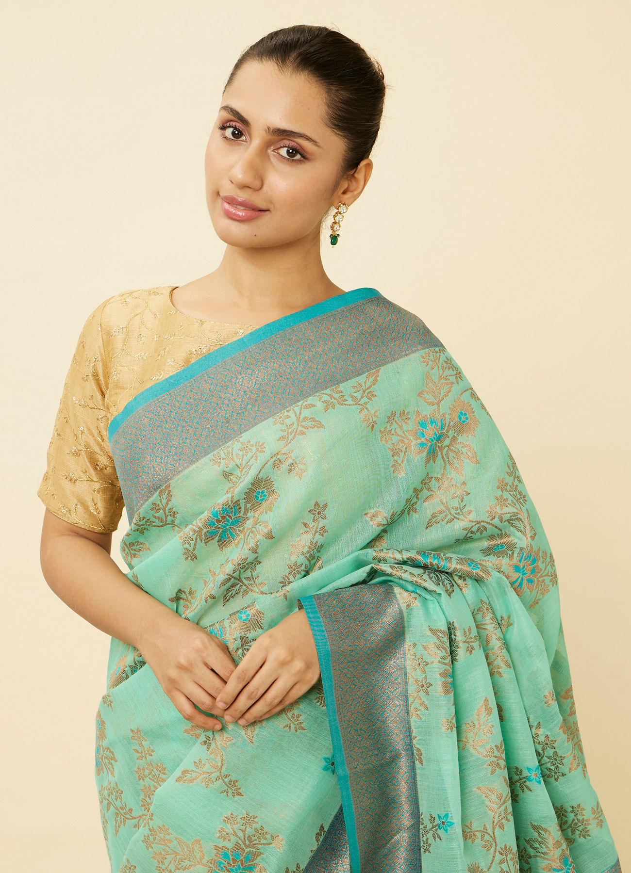 Mohey Women Teal Blue Bel Buti Patterned Saree