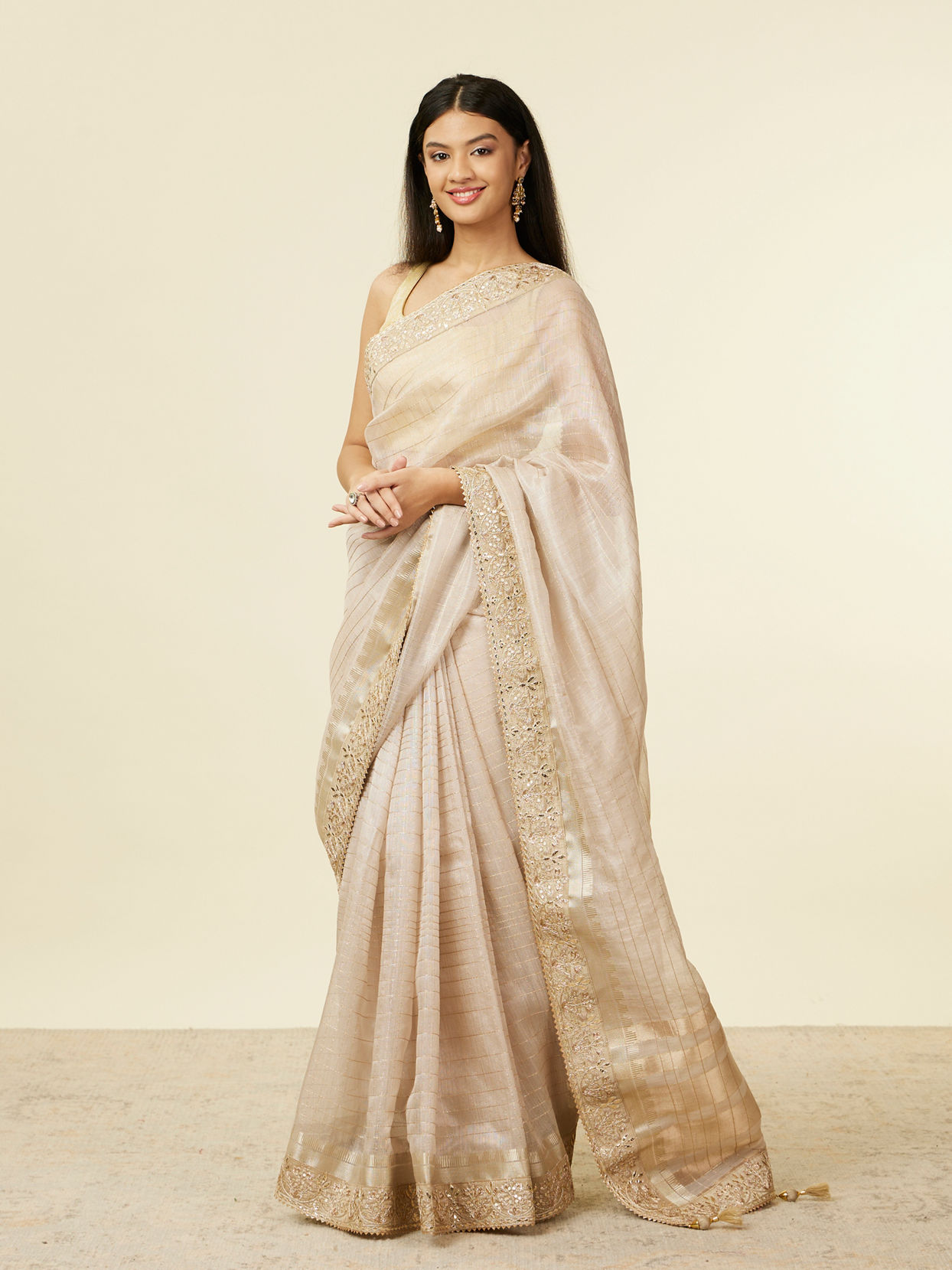 alt message - Mohey Women Rose Pink Fawn Sequinned Saree image number 3