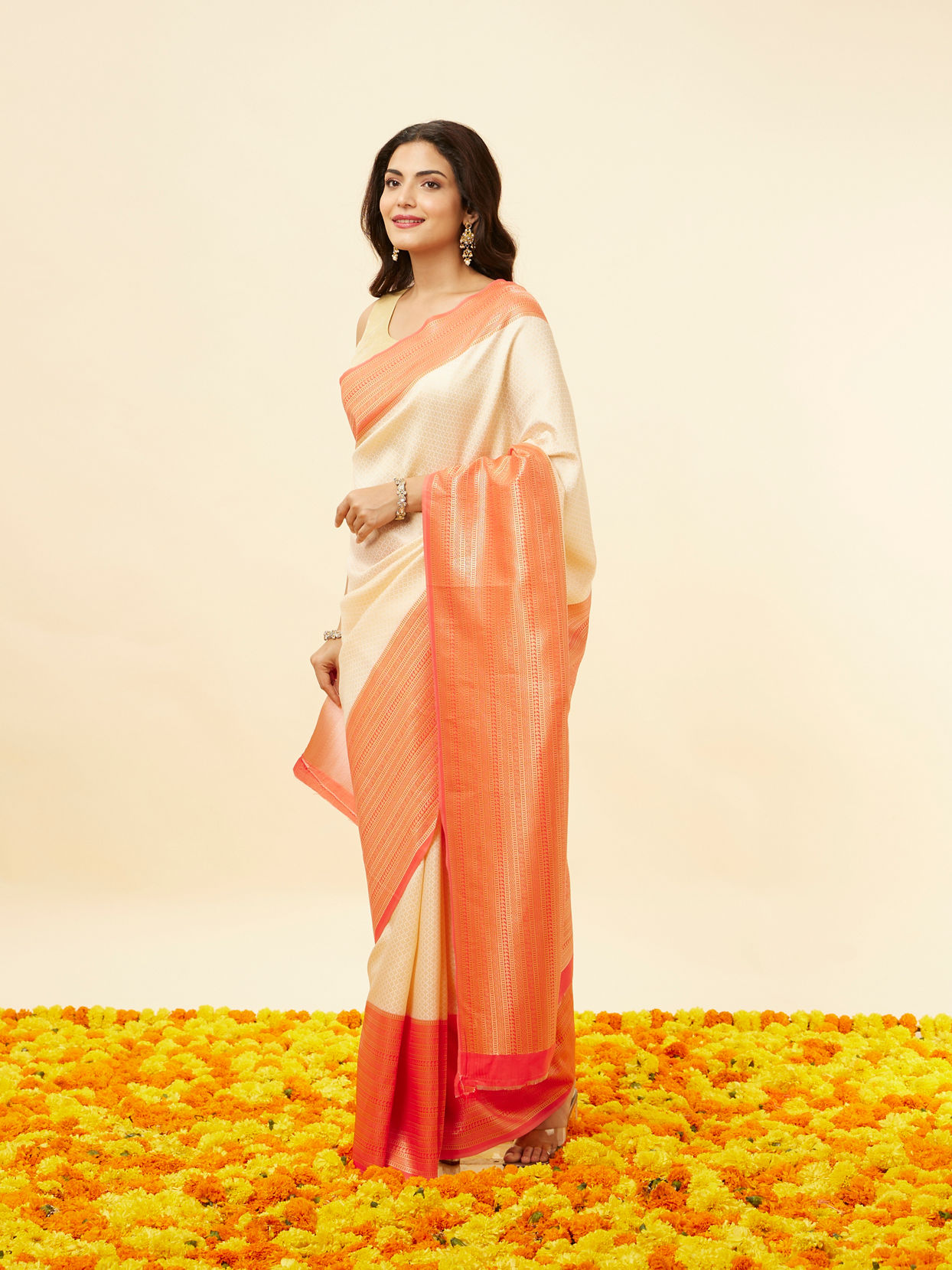 Mohey Women Cream Buta Patterned Saree with Red Zari Border