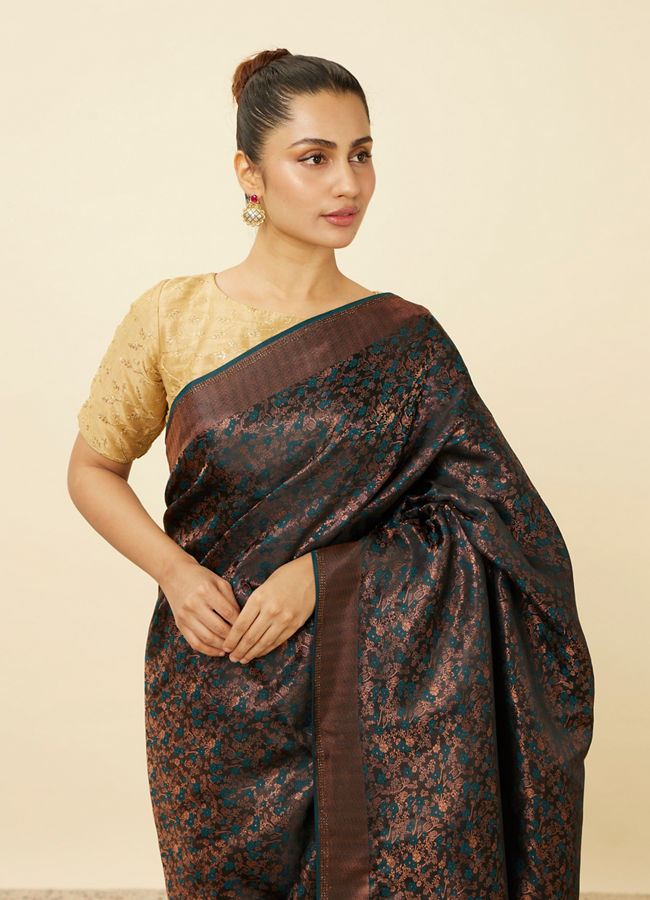 Mohey Women Royal Blue Bel Buti Patterned Saree