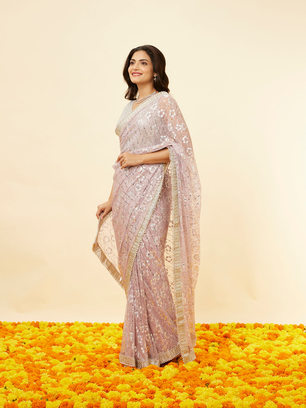 Mohey Women Lilac Purple Sitara Work Saree image number 3