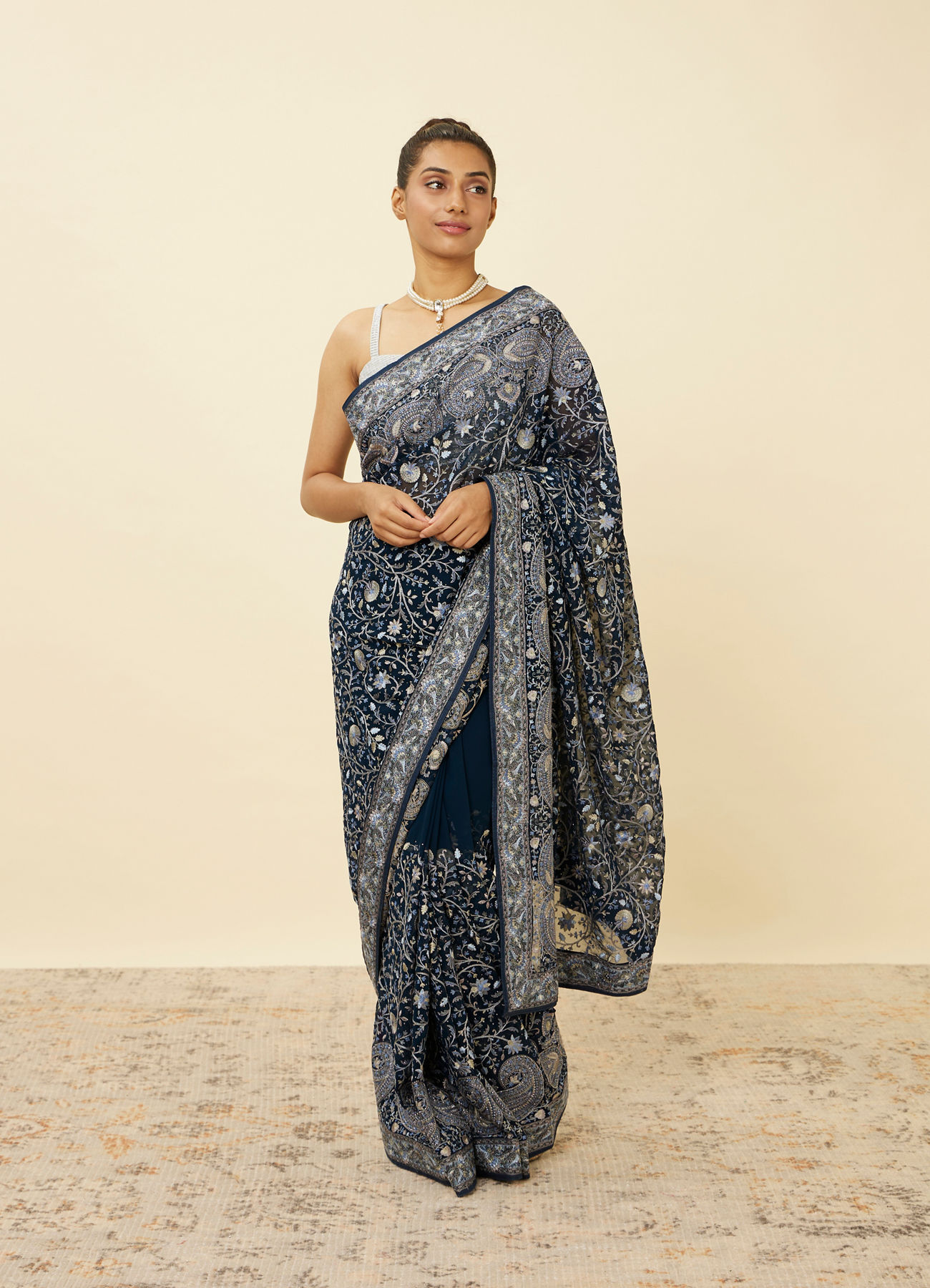 Mohey Women Indigo Blue Paisley Patterned Saree
