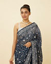 alt message - Mohey Women Indigo Blue Paisley Patterned Saree image number 1