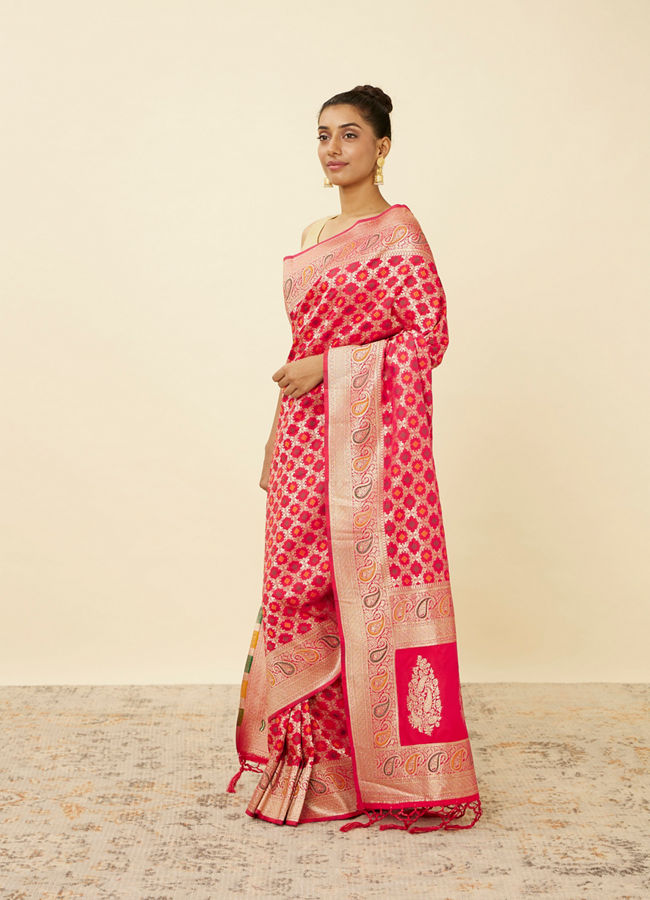 Ruby Pink Paisley Patterned Saree image number 3