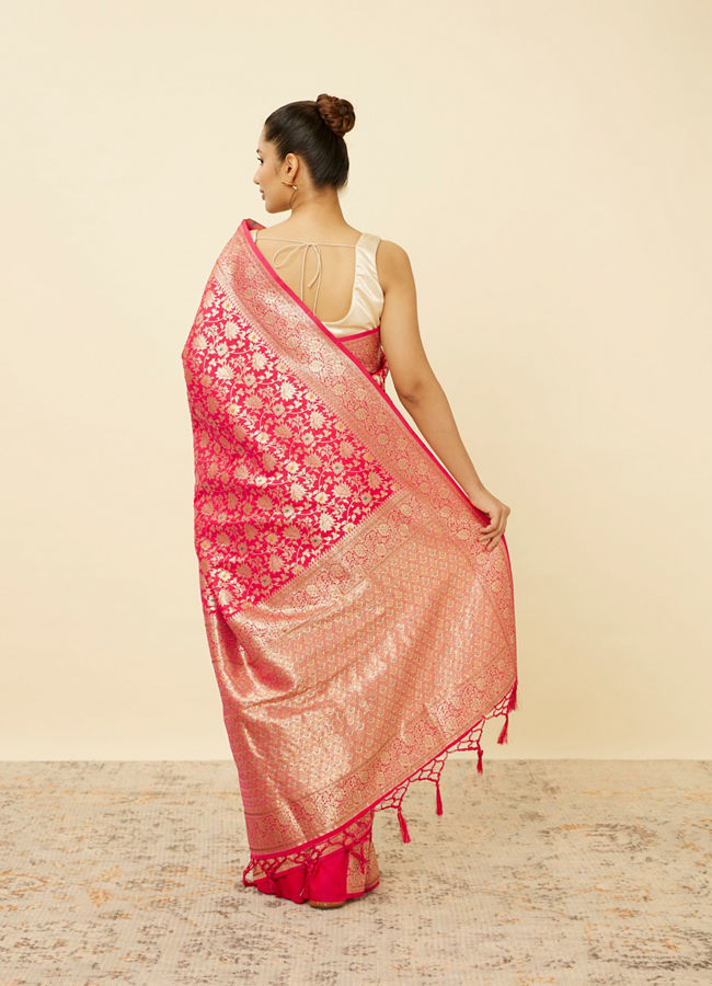 Mohey Women Ruby Pink Bel Buti Patterned Saree