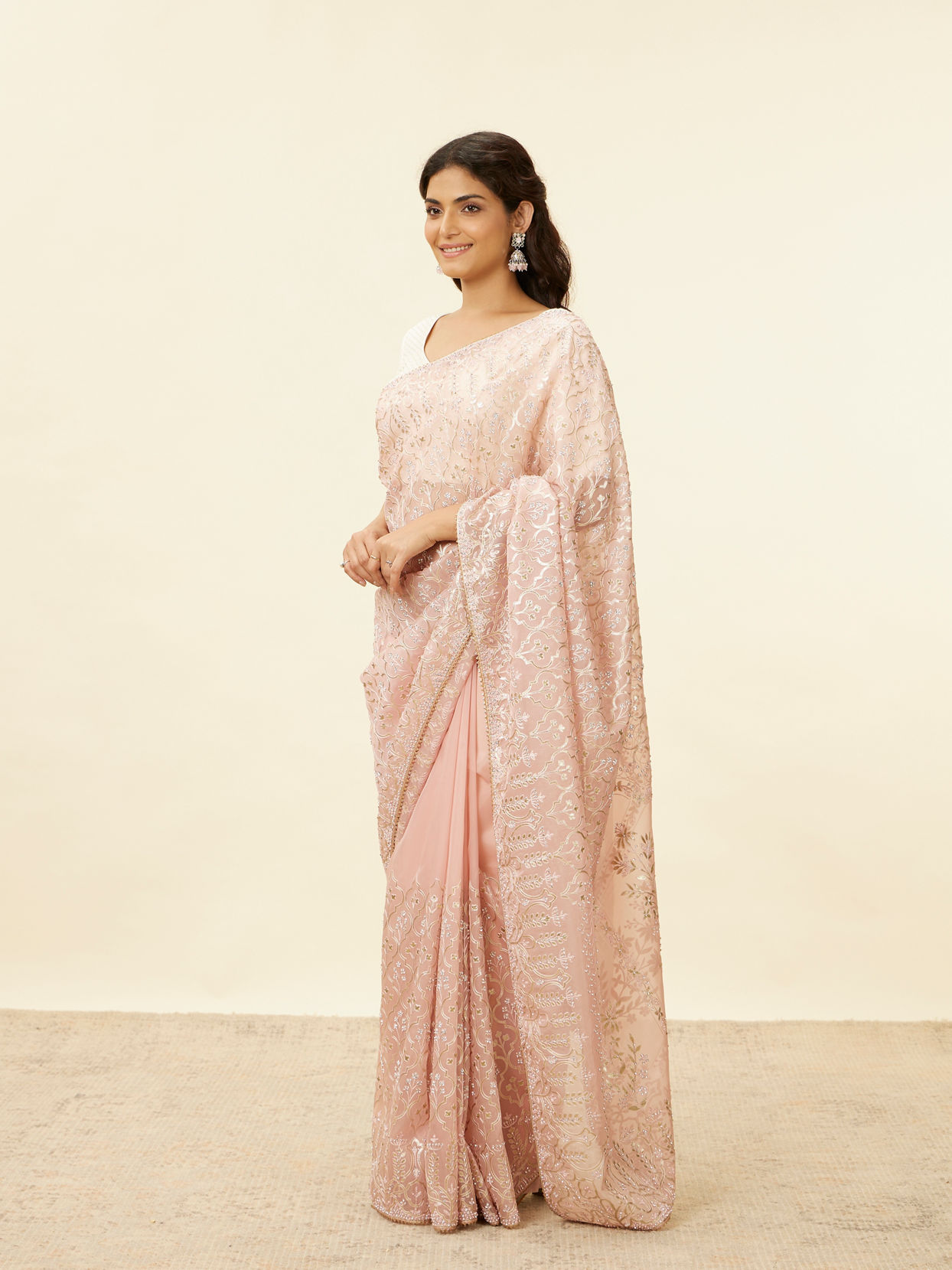 alt message - Mohey Women Baby Pink Stone Work Saree image number 3