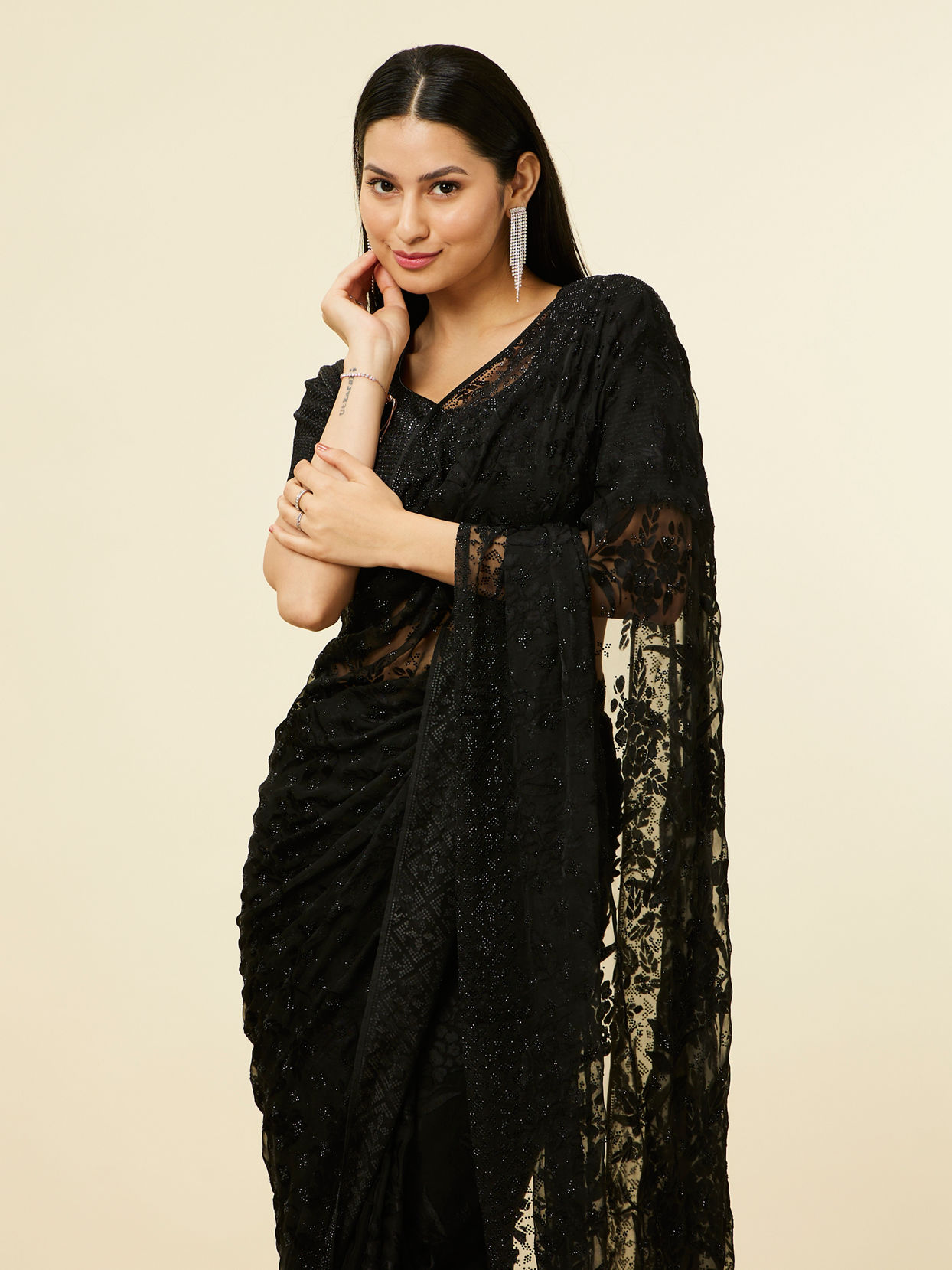 Mohey Women Charcoal Black Floral Printed Rhinestone Embellished Saree