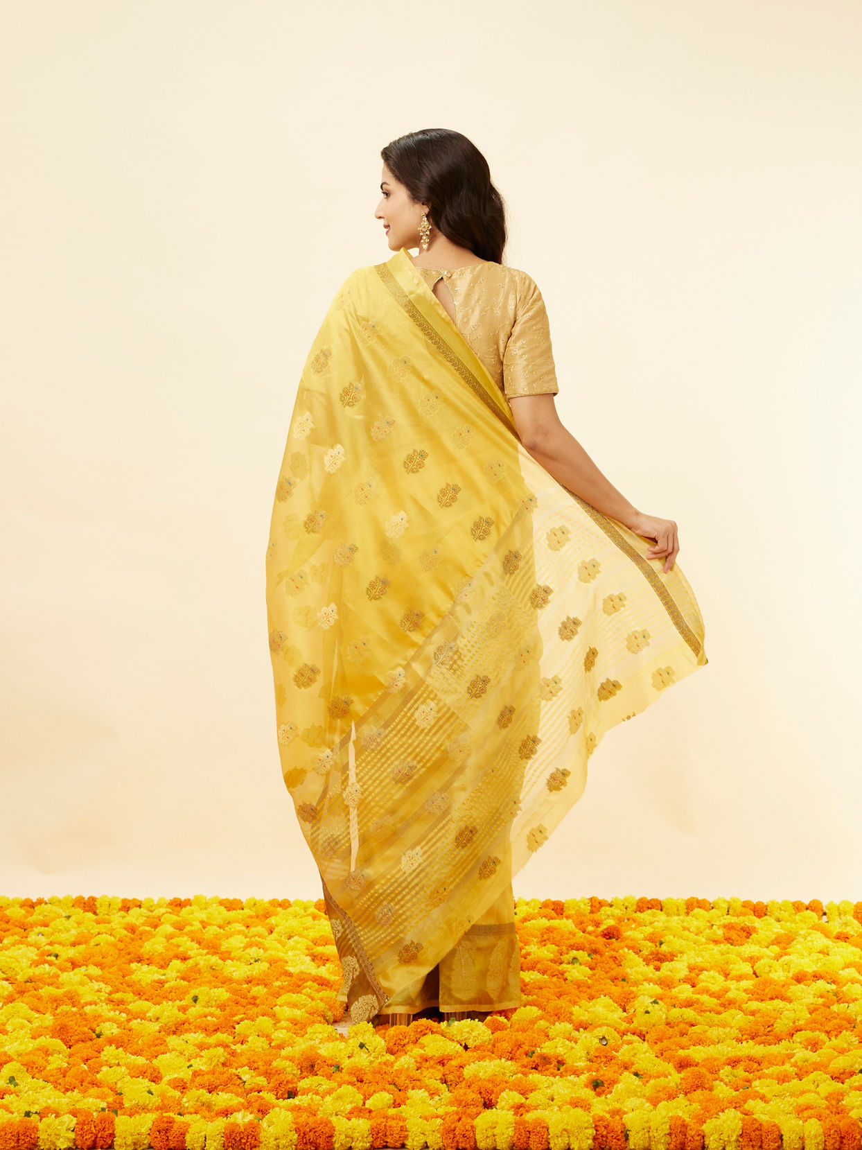 Mohey Women Sunlit Yellow Fern and Paisley Motif Saree