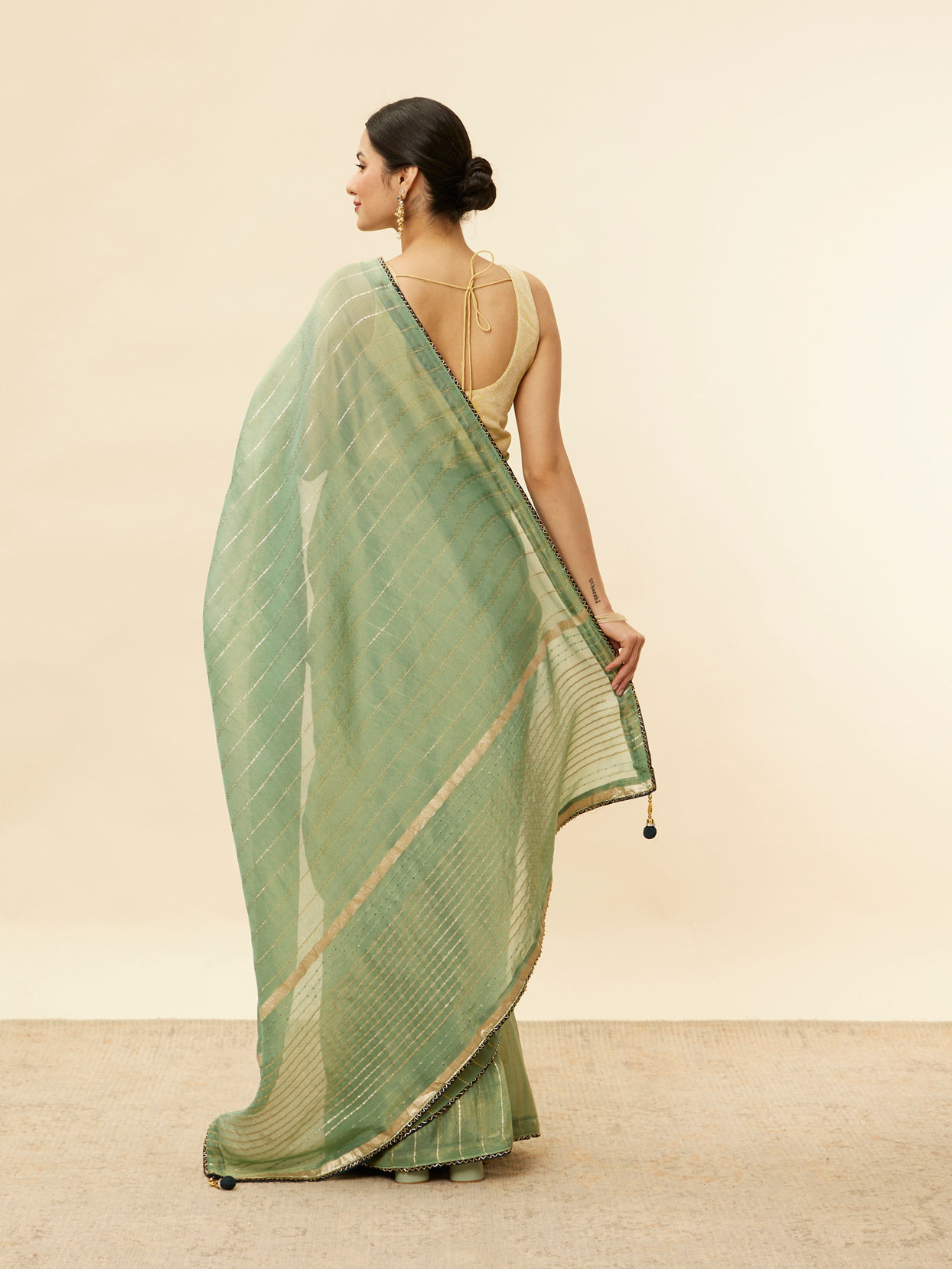 Mohey Women Forest Green Zari Striped Saree