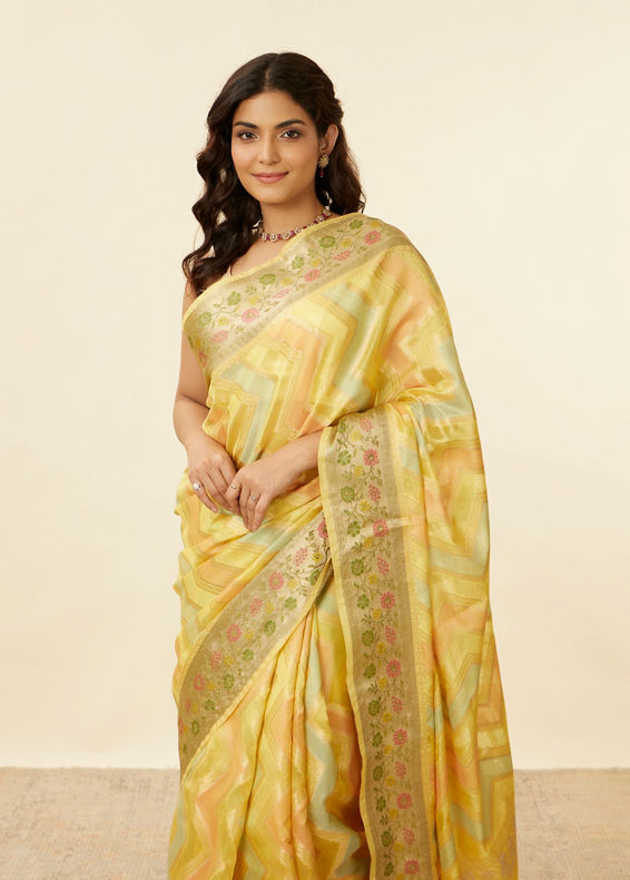 Mohey Women Daisy Yellow Chevron Patterned Zari Work Saree