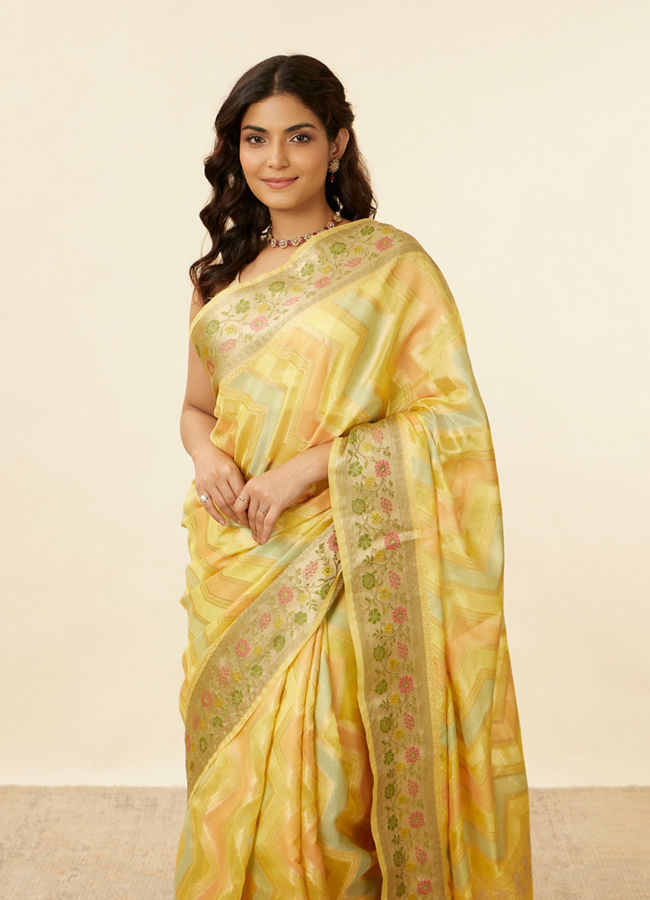 Mohey Women Daisy Yellow Chevron Patterned Zari Work Saree