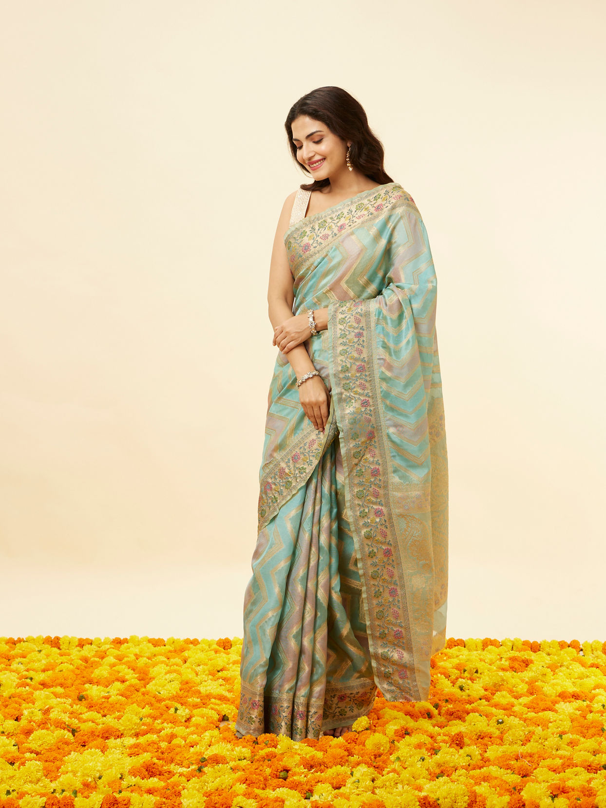 Mohey Women Sea Green and Blue Chevron Patterned Saree