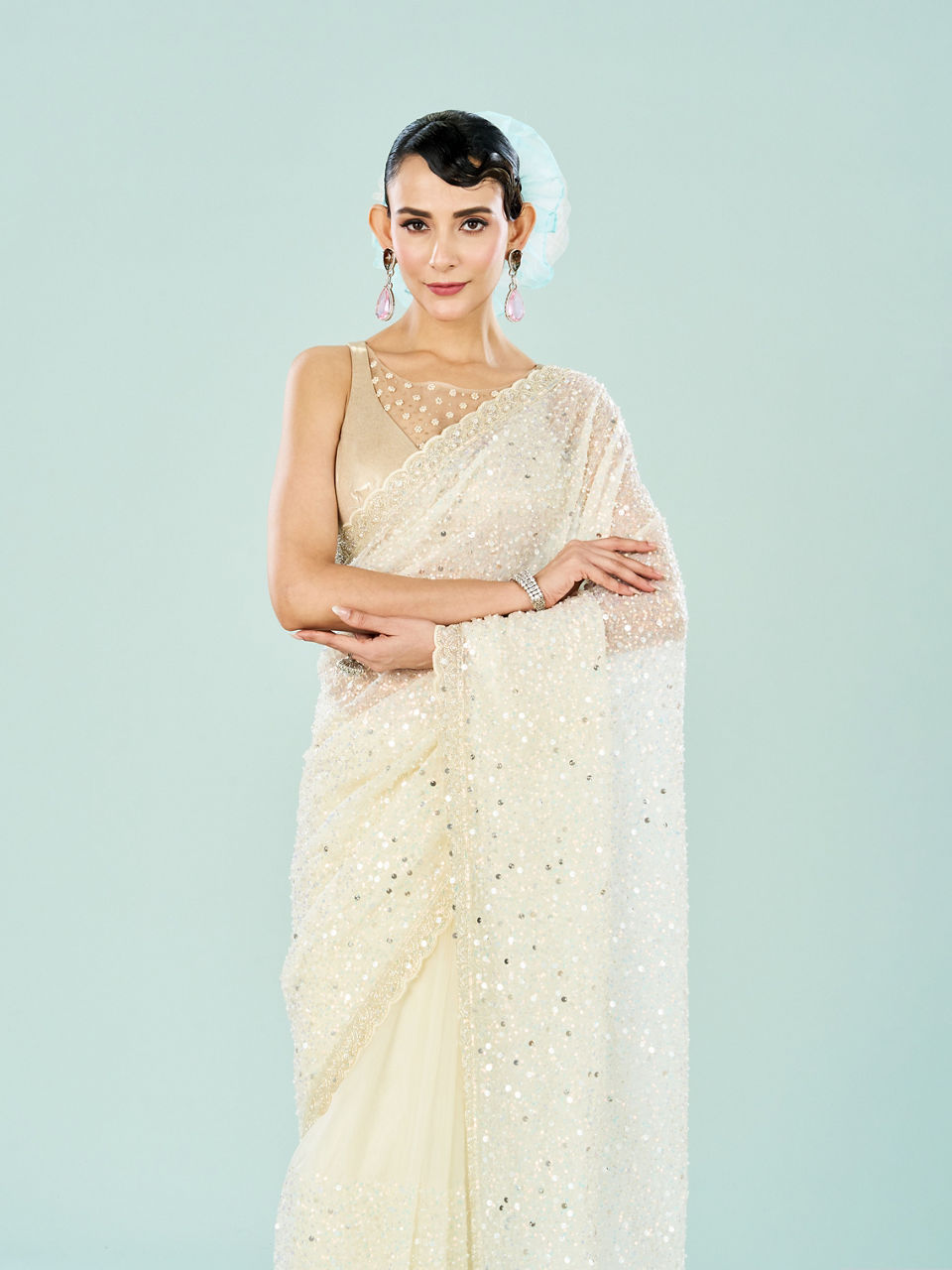 Mohey Women Cream Organza Splendor Saree