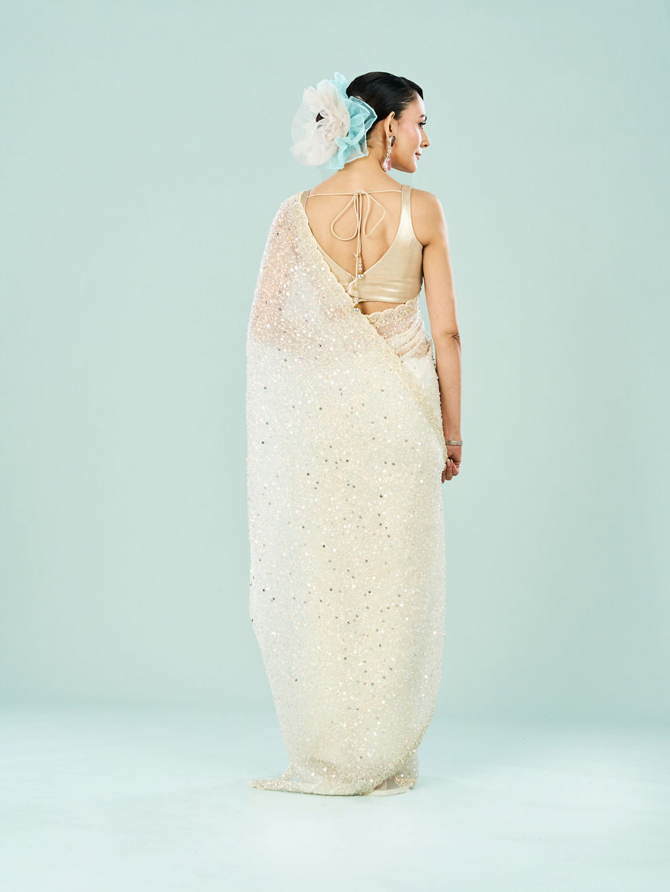 Mohey Women Cream Organza Splendor Saree