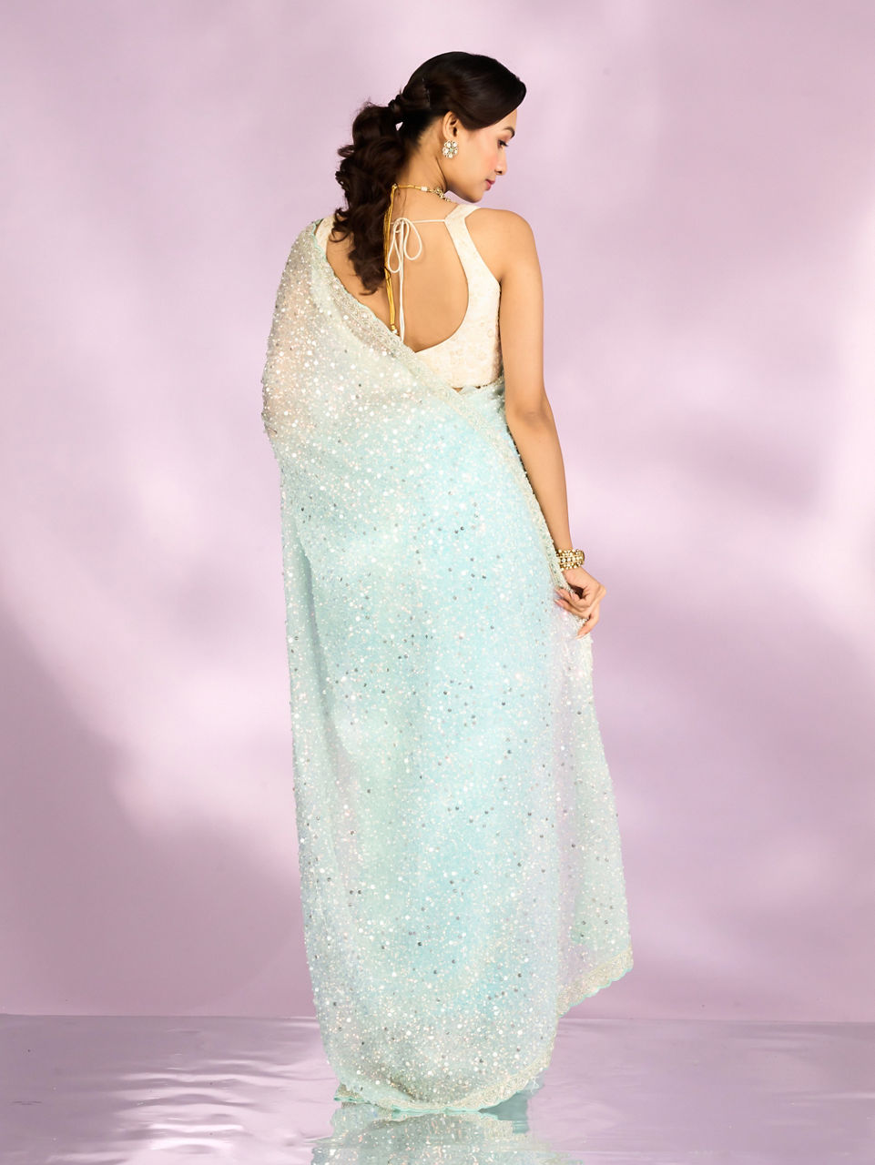 Mohey Women Iridescent Light Blue Organza Saree