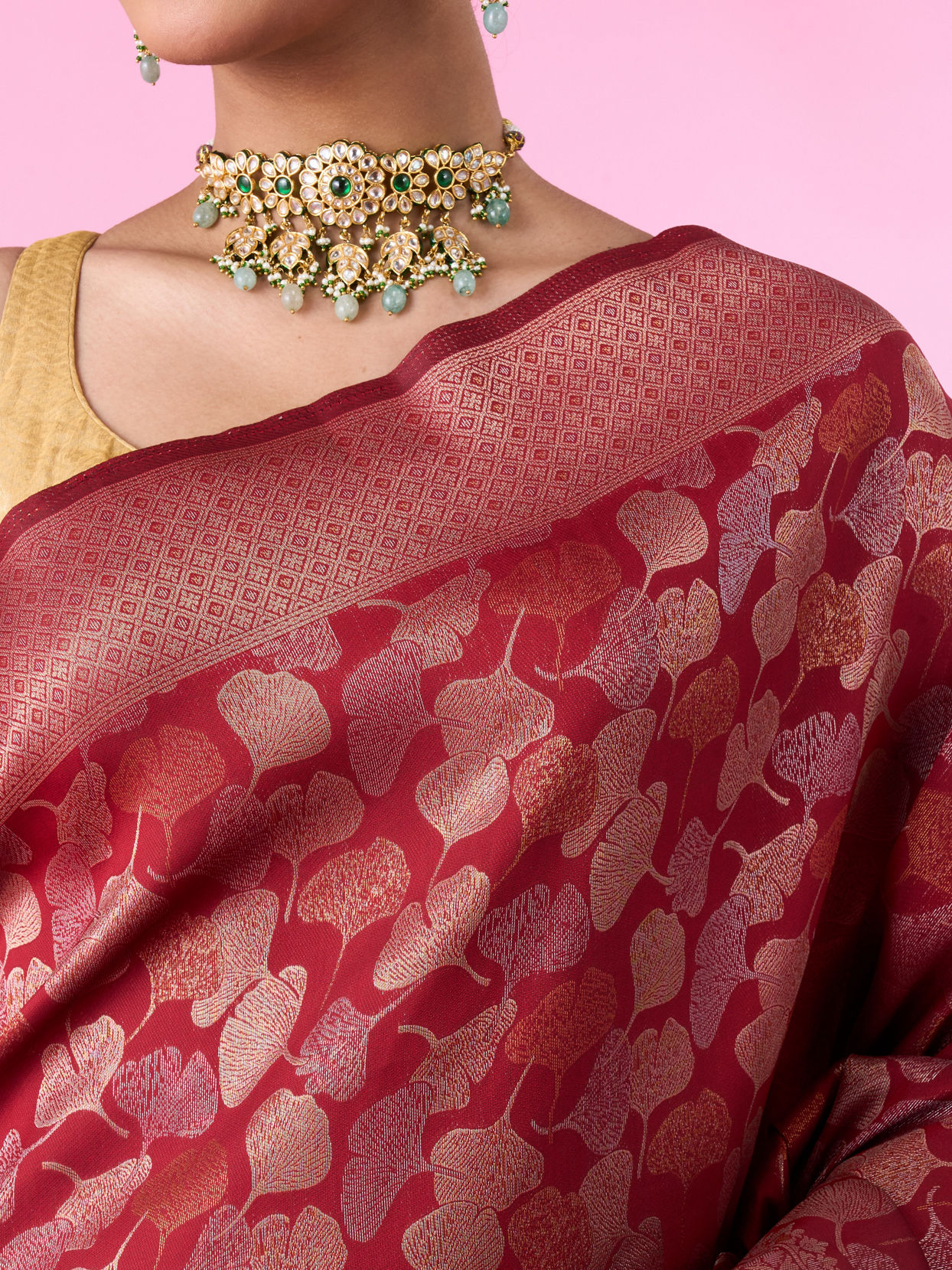 Mohey Women Elegant Maroon Banarasi Saree