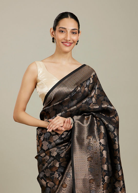 Mohey Women Midnight Black Lotus Leaf Patterned Saree