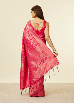 alt message - Mohey Women Rani Pink Lotus Leaf Patterned Saree image number 2