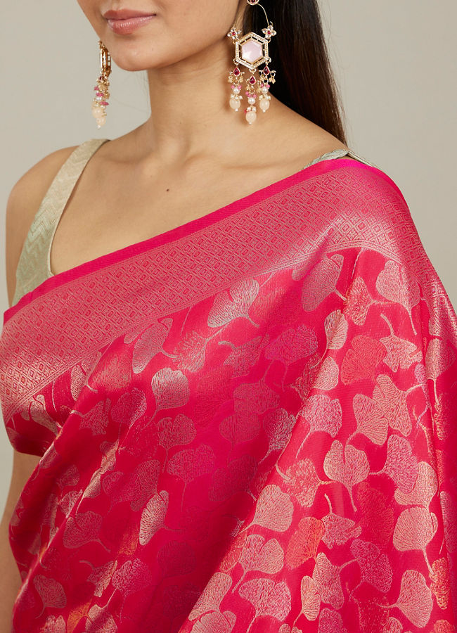 Mohey Women Rani Pink Lotus Leaf Patterned Saree