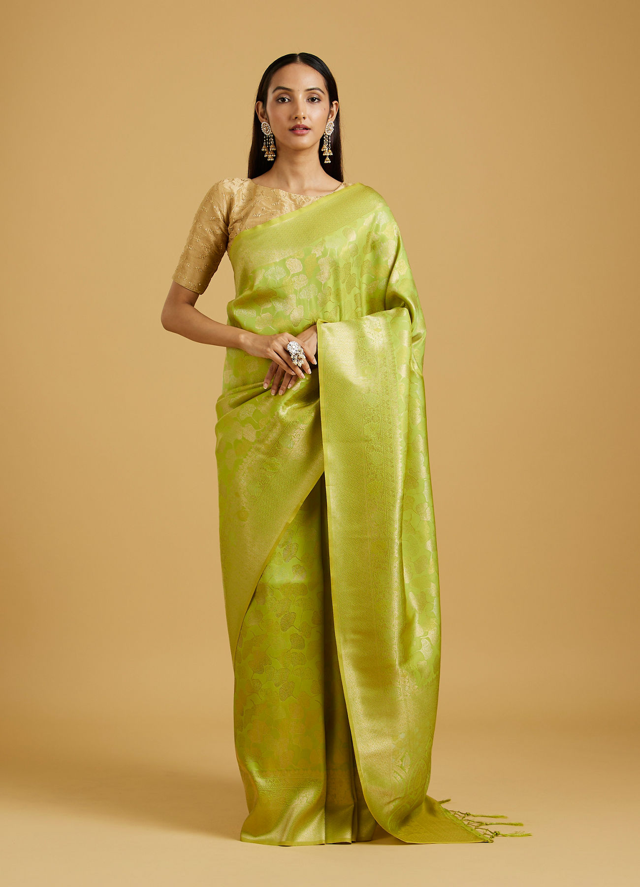 Mohey Women Emerald Green Festive Saree