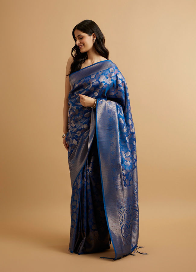 Mohey Women Indigo Blue Leaf Patterned Saree