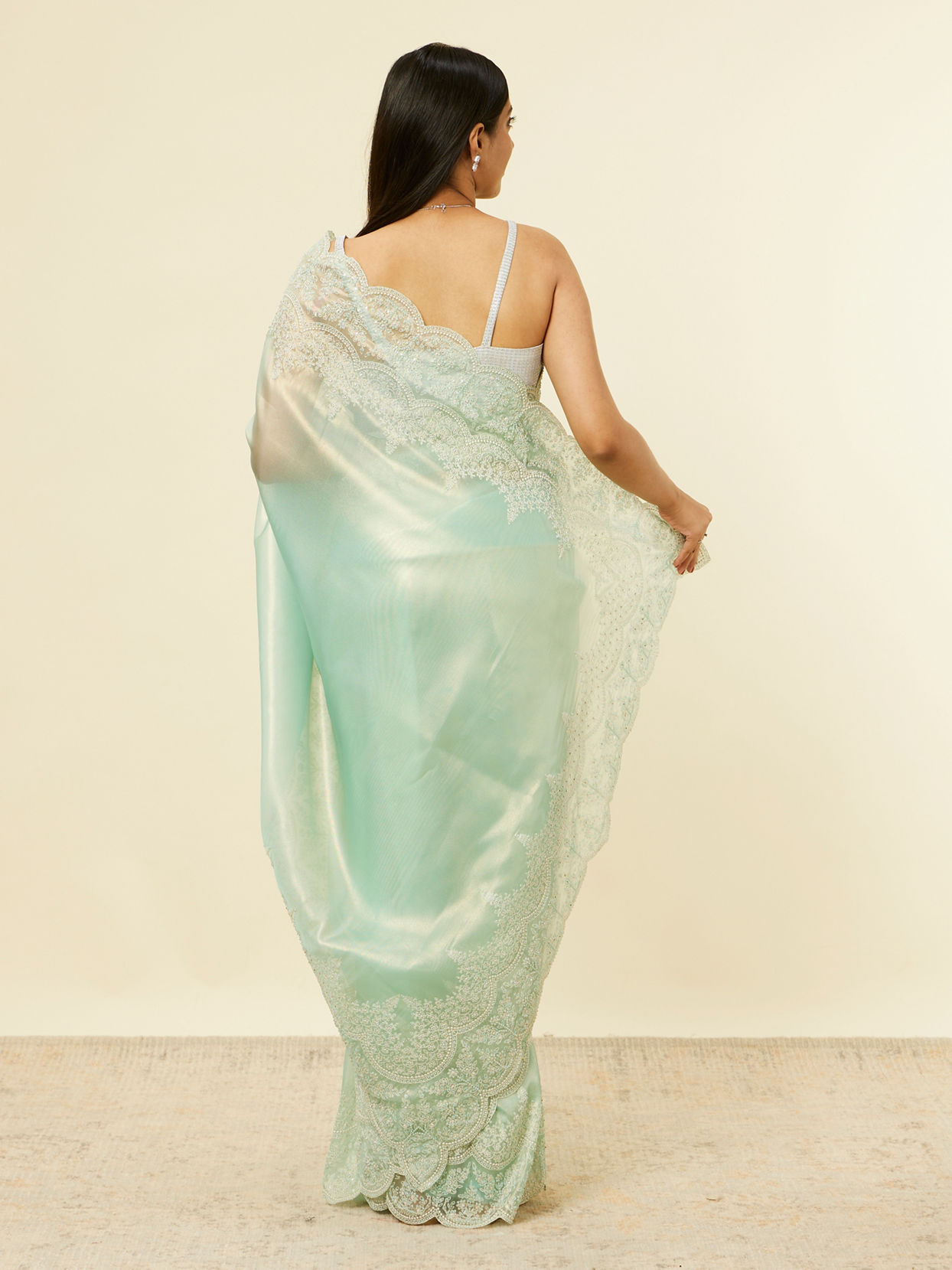 alt message - Mohey Women Light Blue Stone Embellished Saree image number 2